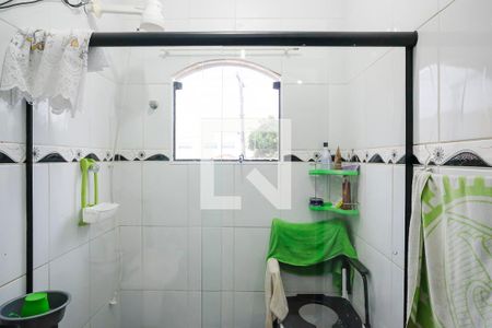 Casa à venda com 230m², 3 quartos e 2 vagasBanheiro