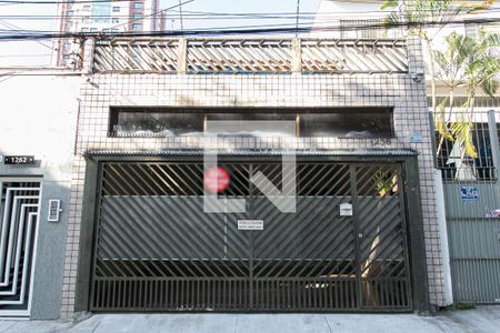 Casa à venda com 260m², 2 quartos e 2 vagasFachada