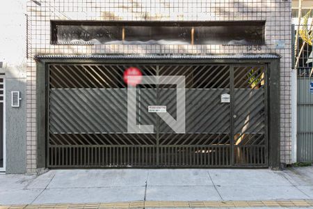 Casa à venda com 260m², 2 quartos e 2 vagasFachada