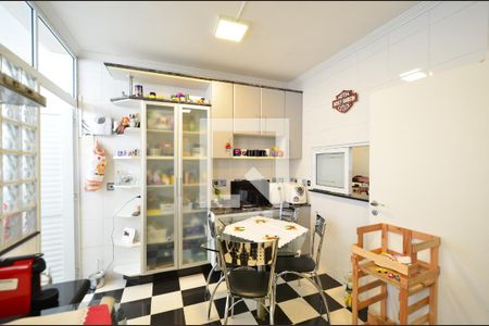 Casa à venda com 238m², 3 quartos e 4 vagasCozinha