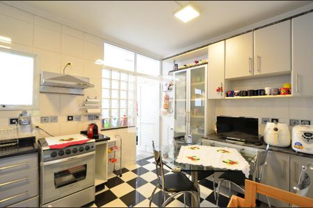 Casa à venda com 238m², 3 quartos e 4 vagasCozinha