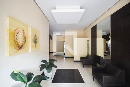 Apartamento à venda com 75m², 3 quartos e 2 vagasHall social