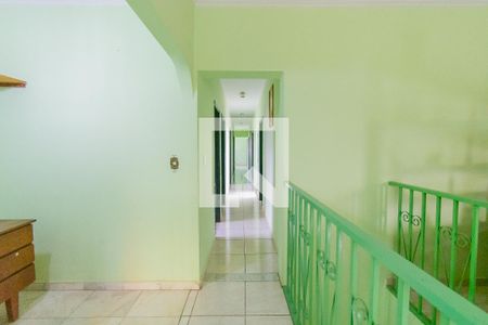 Casa à venda com 383m², 7 quartos e 4 vagasCorredor