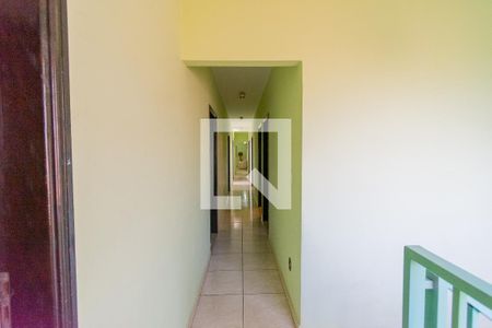 Casa à venda com 383m², 7 quartos e 4 vagasCorredor