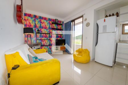 Sala / Cozinha de apartamento para alugar com 1 quarto, 40m² em Saco dos Limões, Florianópolis