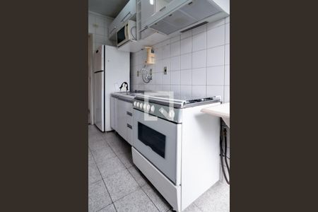 Apartamento à venda com 44m², 2 quartos e 1 vaga Apartamento à venda com 44m², 2 quartos e 1 vagaCozinha / Área de Serviço