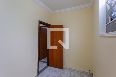 Quarto 1 de casa para alugar com 2 quartos, 70m² em Cachoeirinha, Belo Horizonte