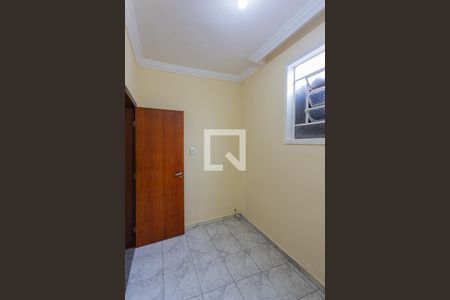 Quarto 1 de casa para alugar com 2 quartos, 70m² em Cachoeirinha, Belo Horizonte