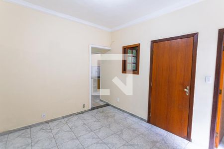Sala 1 de casa para alugar com 2 quartos, 70m² em Cachoeirinha, Belo Horizonte