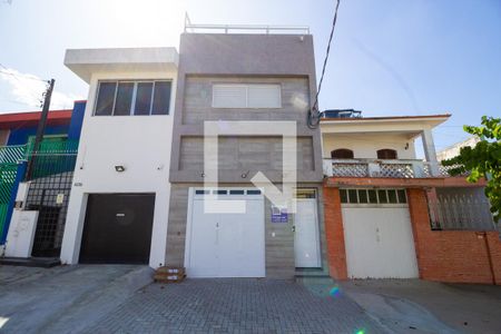 Studio para alugar com 25m², 1 quarto e sem vaga Studio para alugar com 25m², 1 quarto e sem vagaFachada