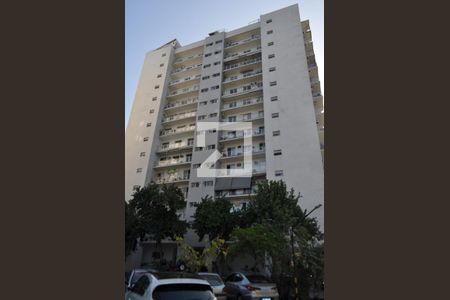 Apartamento à venda com 78m², 2 quartos e 1 vagaFachada do bloco