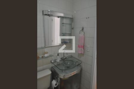 Apartamento à venda com 78m², 2 quartos e 1 vagaBanheiro da Suíte