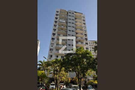 Apartamento à venda com 78m², 2 quartos e 1 vagaFachada