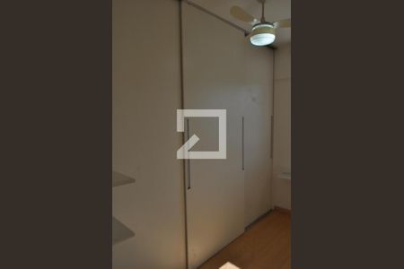 Apartamento à venda com 78m², 2 quartos e 1 vagaQuarto 1 - Armários