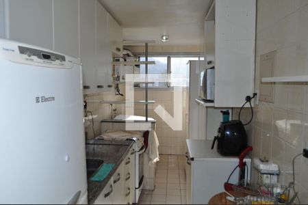 Apartamento à venda com 78m², 2 quartos e 1 vagaCozinha - Armários