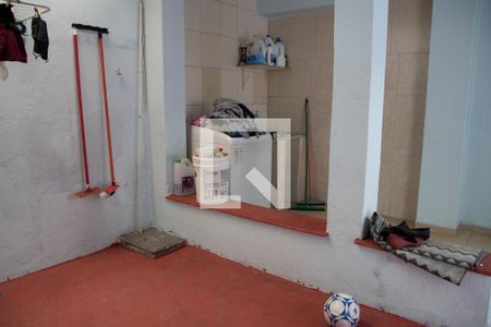 Casa à venda com 250m², 3 quartos e 2 vagasÁrea de Serviço 2