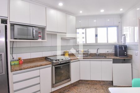 Apartamento à venda com 142m², 3 quartos e 2 vagasCozinha