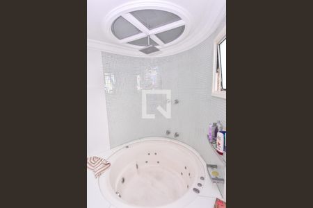 Apartamento à venda com 142m², 3 quartos e 2 vagasBanheiro da Suíte 1