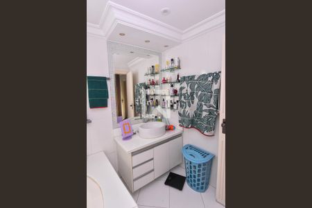 Apartamento à venda com 142m², 3 quartos e 2 vagasBanheiro da Suíte 1