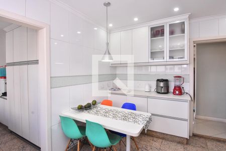 Apartamento à venda com 142m², 3 quartos e 2 vagasCozinha