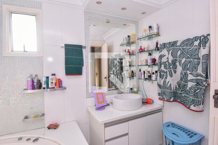 Apartamento à venda com 142m², 3 quartos e 2 vagasBanheiro da Suíte 1