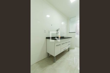 Cozinha de apartamento à venda com 2 quartos, 45m² em Jardim Redil, São Paulo