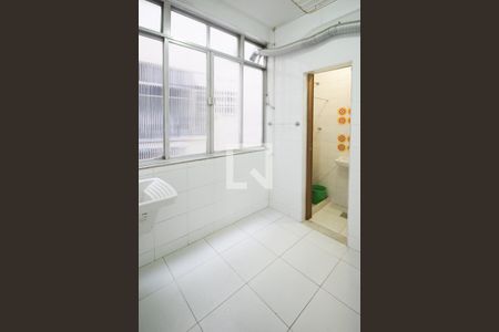 Apartamento à venda com 76m², 3 quartos e 1 vagaÁrea de Serviço