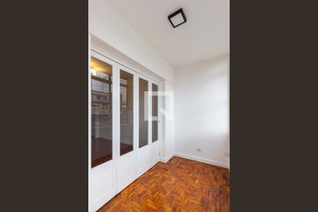 Apartamento à venda com 70m², 1 quarto e sem vaga Apartamento à venda com 70m², 1 quarto e sem vagaVaranda