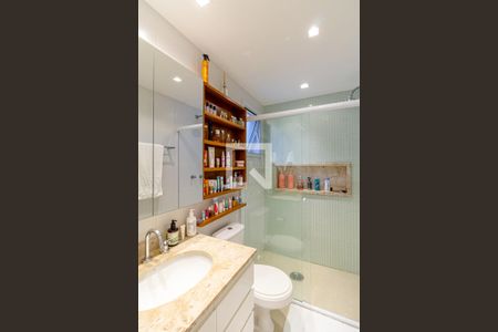 Studio à venda com 46m², 1 quarto e 1 vaga Studio à venda com 46m², 1 quarto e 1 vagaBanheiro