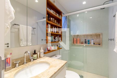 Studio à venda com 46m², 1 quarto e 1 vaga Studio à venda com 46m², 1 quarto e 1 vagaBanheiro