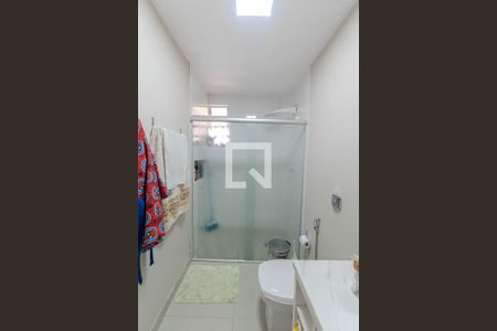 Apartamento à venda com 120m², 2 quartos e sem vagaBanheiro