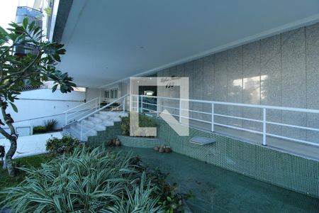 Apartamento à venda com 100m², 3 quartos e 3 vagasFachada