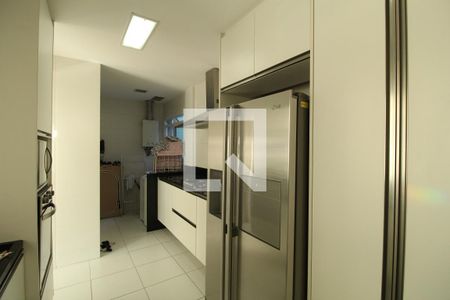 Apartamento à venda com 100m², 3 quartos e 3 vagasCozinha