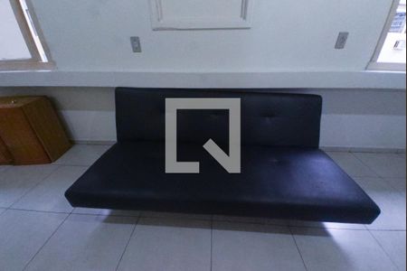 Sofá de apartamento à venda com 1 quarto, 31m² em Centro Histórico, Porto Alegre