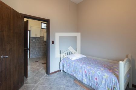 Casa à venda com 407m², 4 quartos e 4 vagasQuarto de Serviço