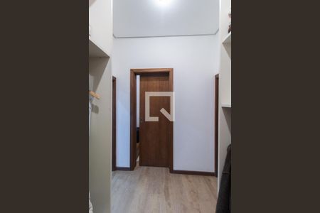 Casa à venda com 407m², 4 quartos e 4 vagasQuarto 4 - Suíte