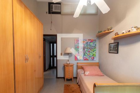 Casa à venda com 407m², 4 quartos e 4 vagasQuarto 2