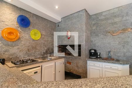 Casa à venda com 407m², 4 quartos e 4 vagasSalão de Festas