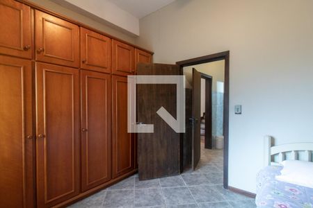 Casa à venda com 407m², 4 quartos e 4 vagasQuarto de Serviço