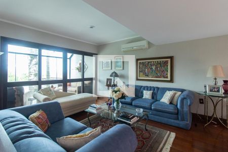 Sala de casa à venda com 4 quartos, 407m² em Cristal, Porto Alegre