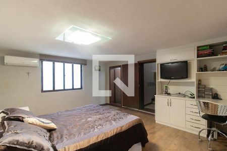 Casa à venda com 407m², 4 quartos e 4 vagasQuarto 4 - Suíte