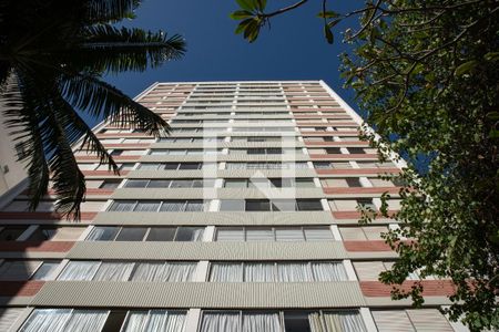 Apartamento à venda com 137m², 4 quartos e 2 vagasFachada
