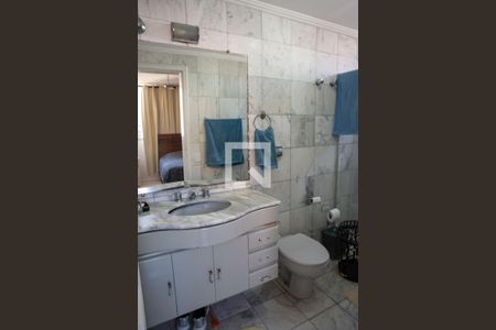 Apartamento à venda com 137m², 4 quartos e 2 vagasBanheiro da Suíte 2