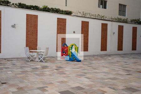 Apartamento à venda com 137m², 4 quartos e 2 vagasÁrea Comum - Playground