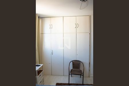 Apartamento à venda com 137m², 4 quartos e 2 vagasQuarto 2