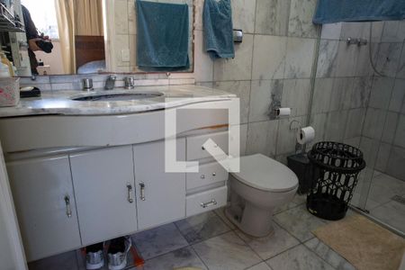 Apartamento à venda com 137m², 4 quartos e 2 vagasBanheiro da Suíte 2