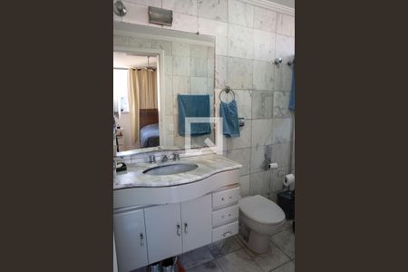 Apartamento à venda com 137m², 4 quartos e 2 vagasBanheiro da Suíte 2
