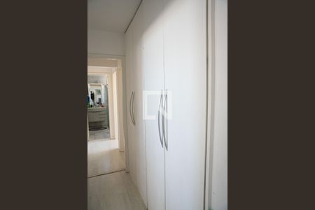 Apartamento à venda com 137m², 4 quartos e 2 vagasCorredor