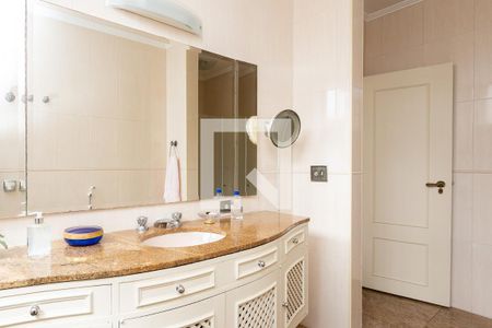 Apartamento à venda com 500m², 4 quartos e 3 vagasBanheiro da Suíte 2