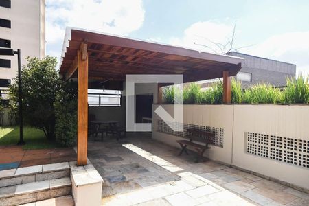 Apartamento à venda com 98m², 2 quartos e 2 vagas Apartamento à venda com 98m², 2 quartos e 2 vagasChurrasqueira